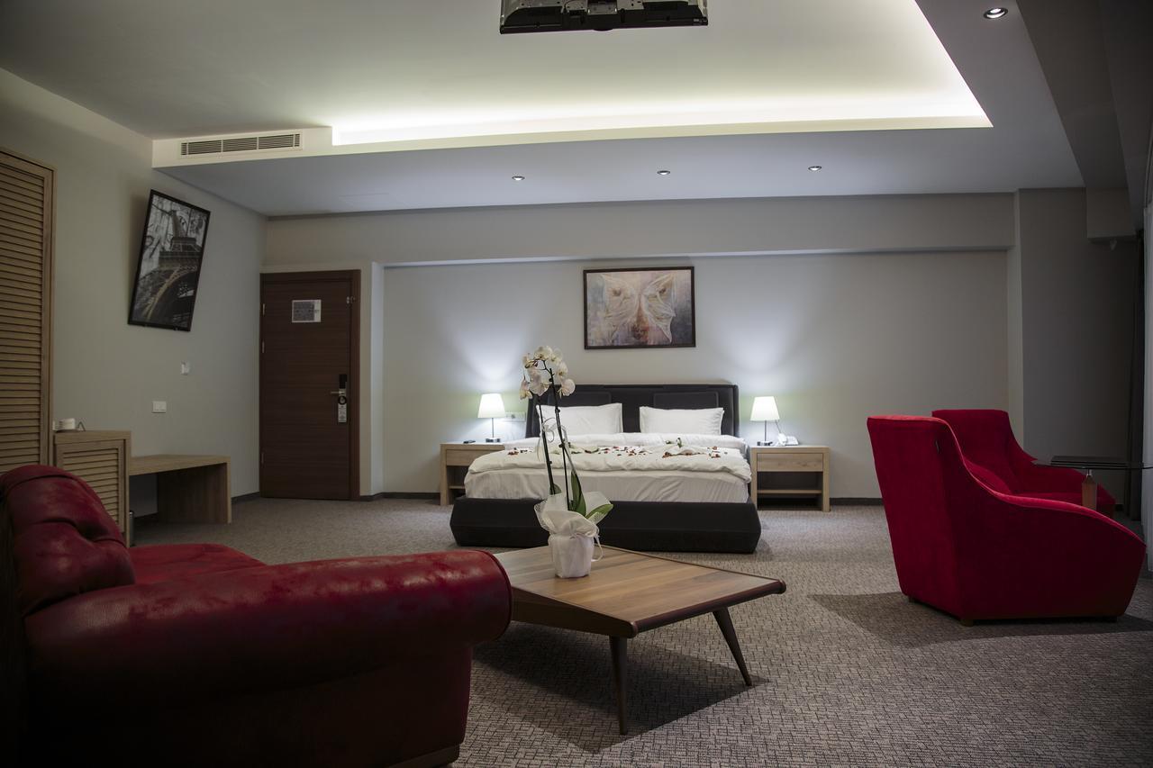 Hotel City Inegoel מראה חיצוני תמונה